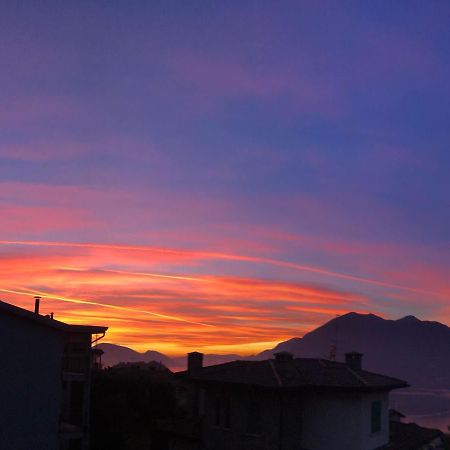 Вілла Island Sunset House Сульцано Екстер'єр фото